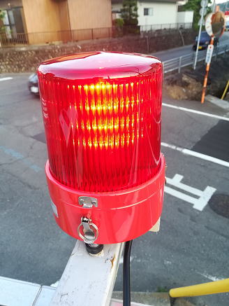 赤色 LED パトライト
